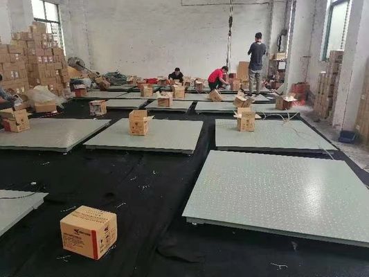 0.6m x 0.8m에서 1m x 1.2m 0.5t-2t 무게 플랫폼 바닥 버퍼 스케일 사용자 정의